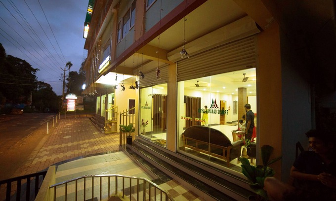Mananthavady Hotel | Hotel Wayanad Square