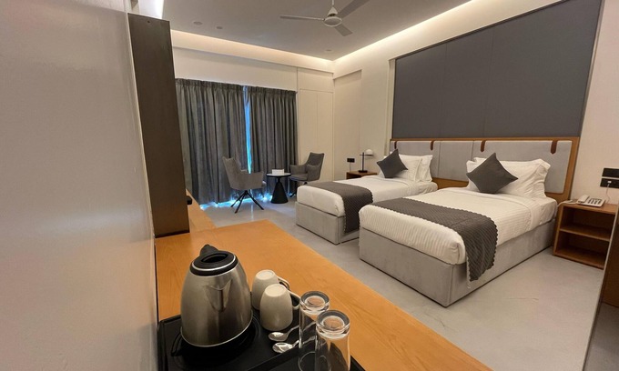 Jalna Hotel | hotel with AC in Jalna - 18 bedrooms for a relaxing stay