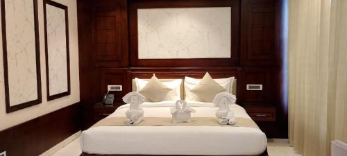 Dehradun Hotel | Hotel YKM Crown