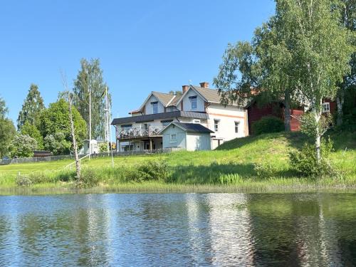 Orsa Hotel | Hotell Strandvillan B&B