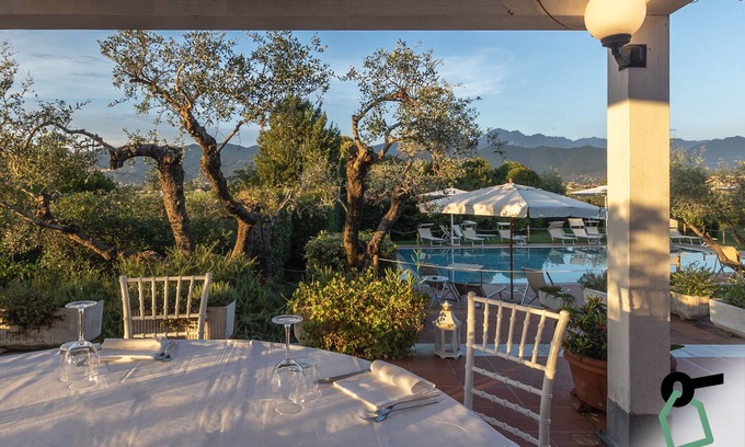 Ameglia Hotel | Hotiday Room Collection - Sarzana