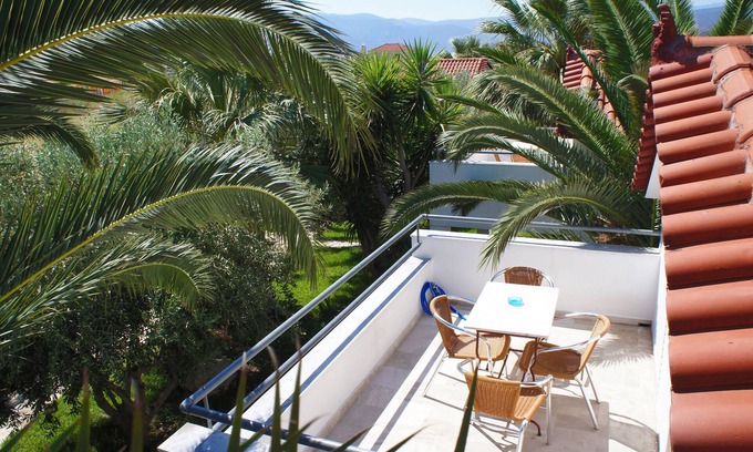 Paralio Astros House | Houdis House - A cheerful family house in the Peloponnese