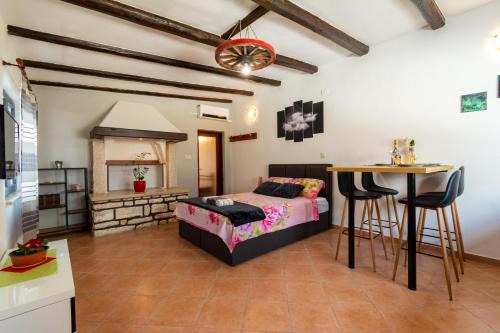 Muntic House | House 1119