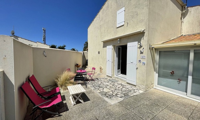 Saint-Denis-d'Oleron House | House 4-6 pers near beach and shops