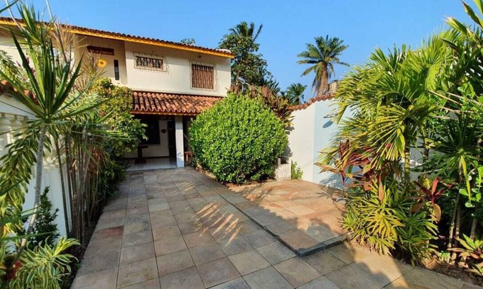 Itaparica House | House (B) 3/4 100m from the beach, garage, suite, patio in the center of Itaparica