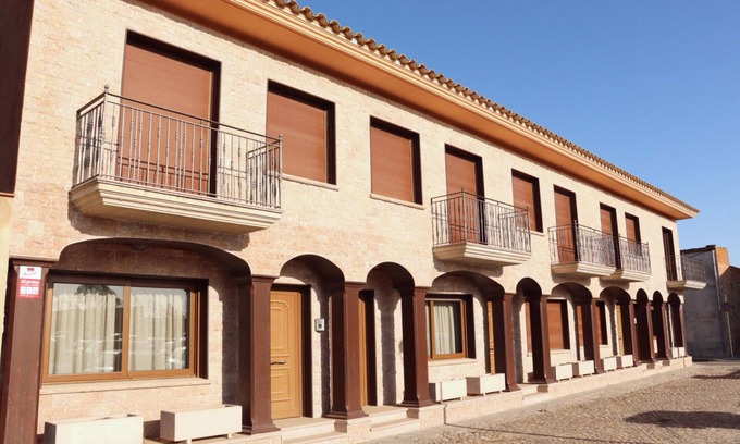 Pals Ski Chalet | HOUSE (C) MEDIEVAL VILLAGE OF PALS