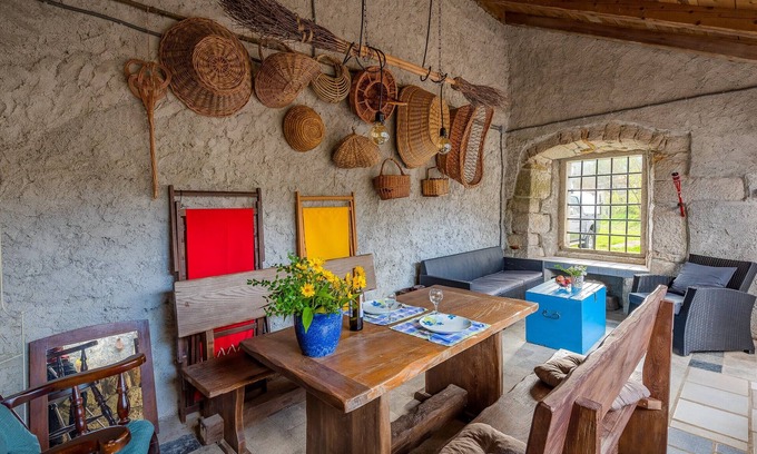 Lanisce House | House Dane with terrace in Ćićarija, Istria