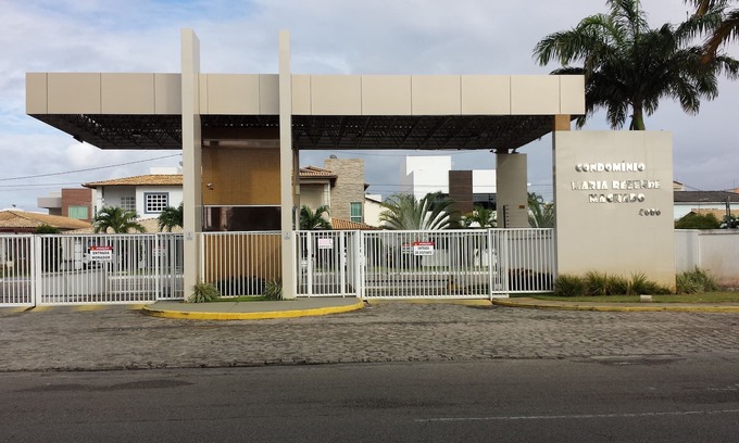 Aeroporto Condo | House in gated community, near the beach. Great for kids