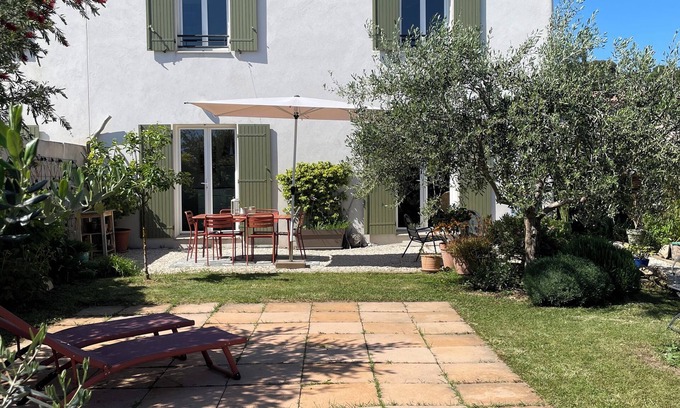 Eguilles Villa | House in Provence with garden