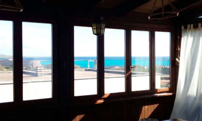 La Pelosa House | House in the La Pelosa area