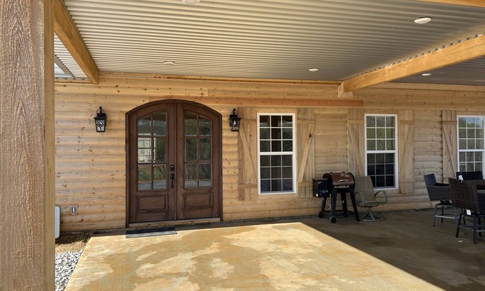 Coffeeville House | House Located Less Than 3 Miles of Grenada Lake