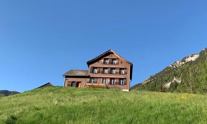 Mitloedi House | House Stelz