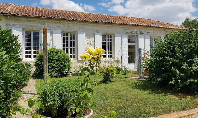 Breuil Magne House | House T2, spacious, near Rochefort