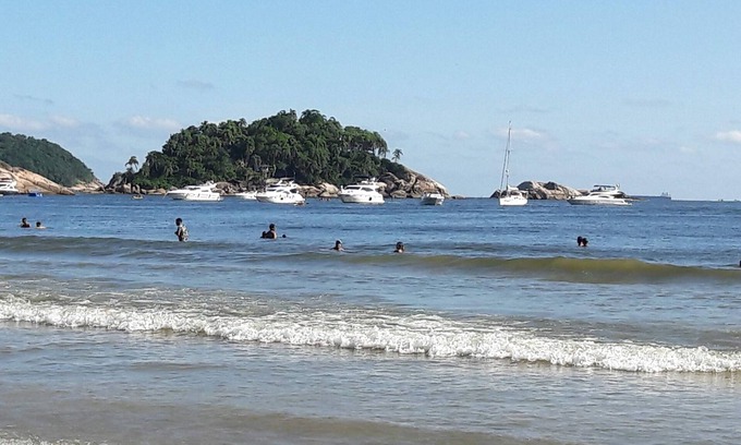 Guaiuba House | House well ventilated, 200 mts from the beach.