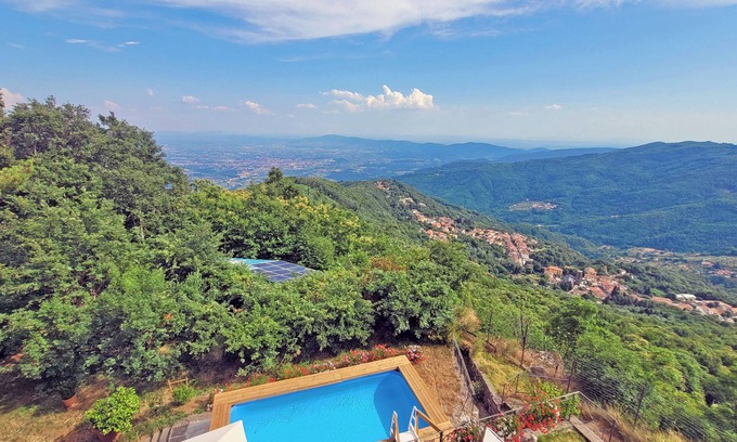 Cireglio Villa | House with Character, Very Quiet Location, Amazing View!