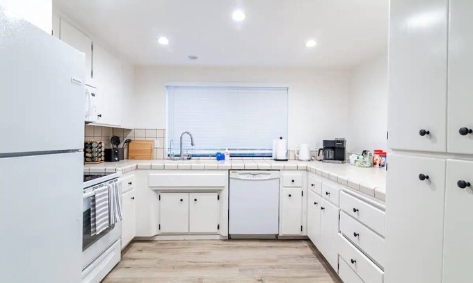 Rancho Cordova House | House with nice backyard, playground and many