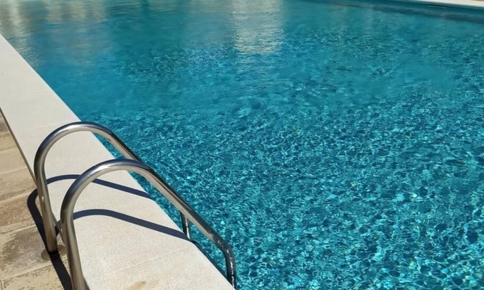 Sant Salvador House | House with pool on the Costa Dorada, very close to the beach