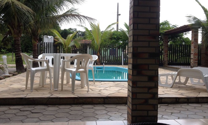 Itapoa House | House with swimming pool, air conditioning, WIFI, soccer pitch, for up to 16 people.