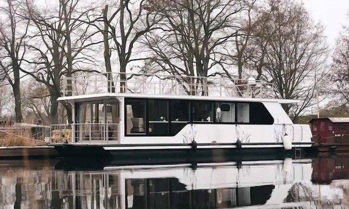 Domitz Apartment | Houseboat for 4 guests with 50m² in Dömitz (188474)