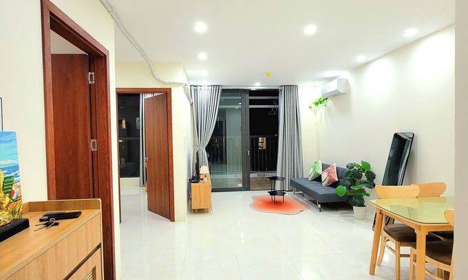 Hoang Mai Apartment | Housinco Premium 2brt view city
