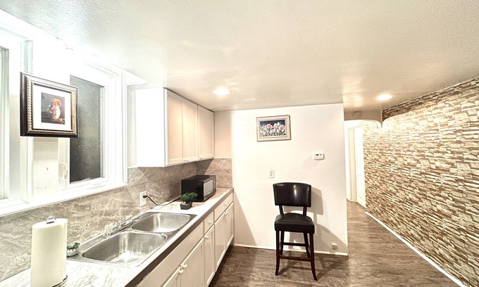 East Windsor House | Housing Albert