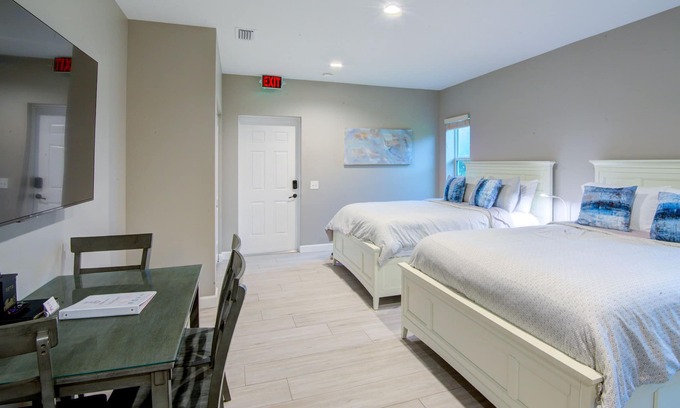 Braden River Apartment | HS#2- Modern Studio next to Premier Sports Complex