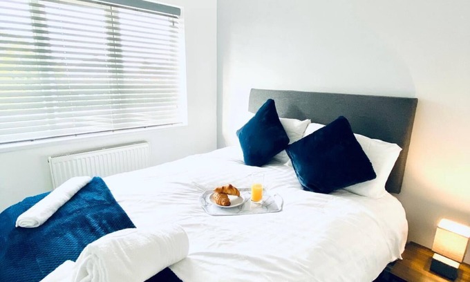 Anlaby Apartment | HU-Thirteen Apt one