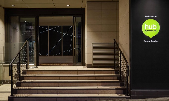 London City Centre Hotel | Hub By Premier Inn London Covent Garden