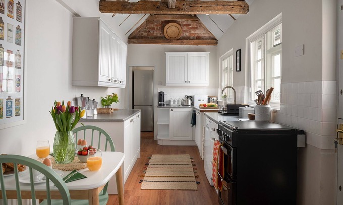 Stony Stratford Cottage | Hudson House