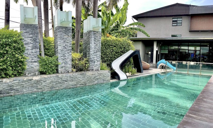 Nai Wiang Hotel | Huern Nana Jomsawan