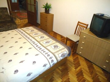 Besarabka Apartment | Huge two-rooms apartment in the center of Kiev