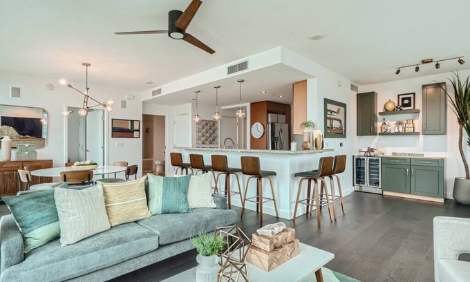 East Village Condo | Huge Balcony with Views of Petco Park & Downtown