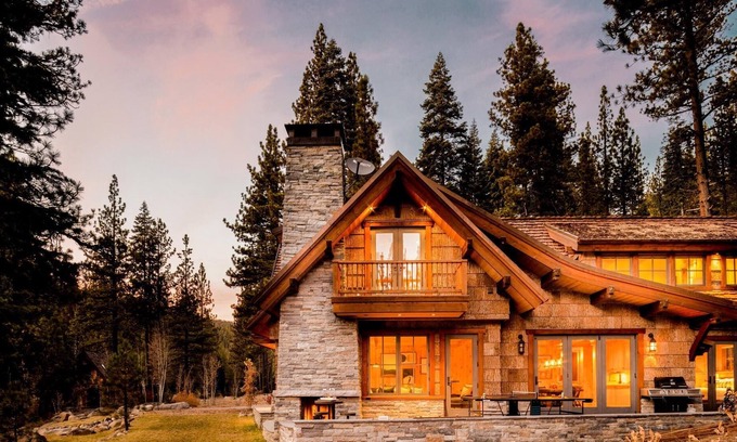 Truckee Cabin | Hunter in California