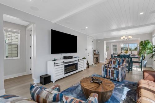 Cortez House | Hunters Haven by SkyRun Anna Maria