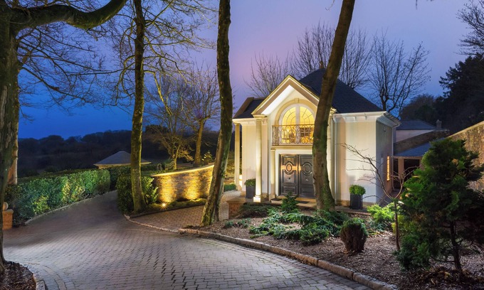 Boscundle Cottage | Hunters Moon
