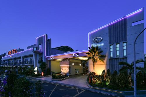 West Central District Hotel | Hwu Meei Motel