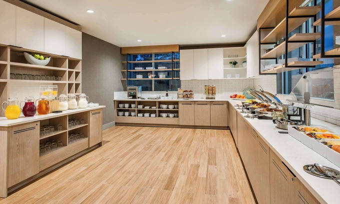 Linthicum Heights Hotel | Hyatt House BWI Airport Baltimore