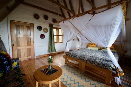 Mbarara Cabin | Hyena Hill Lodge