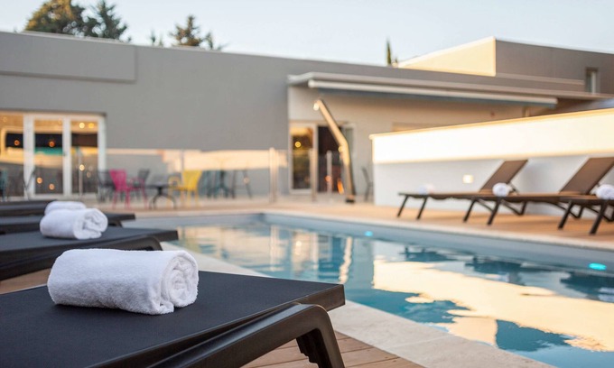 Carcassonne Hotel | ibis Carcassonne Est La Cité