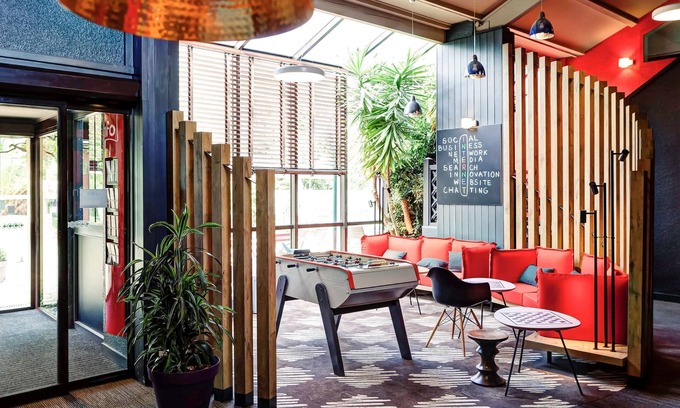 Dardilly Hotel | ibis Lyon Nord