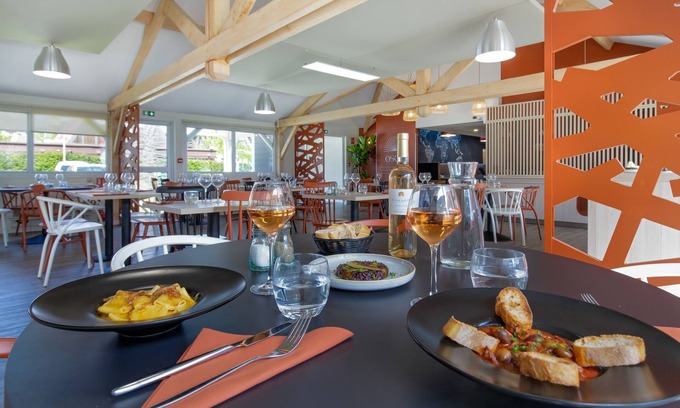 Gemenos Hotel | ibis Styles Aubagne Gemenos