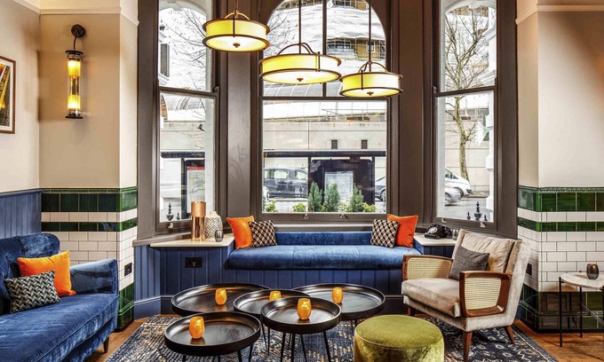 Queen's Gate House | ibis Styles London Gloucester Road
