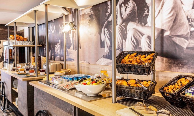 Clichy Hotel | Ibis Styles Paris Mairie de Clichy