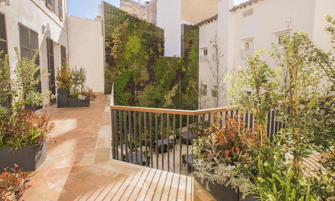 Old Town Hotel | ICON Rosetó