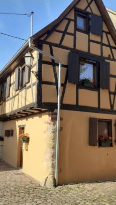 Rouffach House | Idéal séjour Alsace ! proche Colmar, gîte Muse avec son jardin