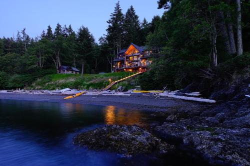Friday Harbor House | Ideal Beachfront Retreat Experience Gorgeous!
