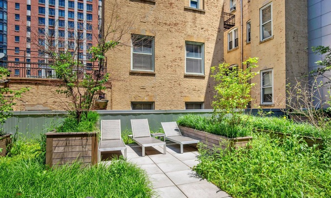 Downtown Brooklyn Apartment | Ideal Downtown BK 2BR w/Elevator & Lounge, near groceries, by Blueground