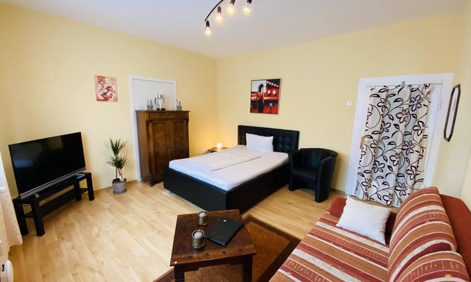 Sankt Kilian Apartment | Ideal for commuters or fitters on 27 square meters in Schleusingen for up to 2 people