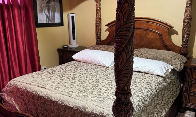 Lochearn Apartment | Ideal Home Away From Home