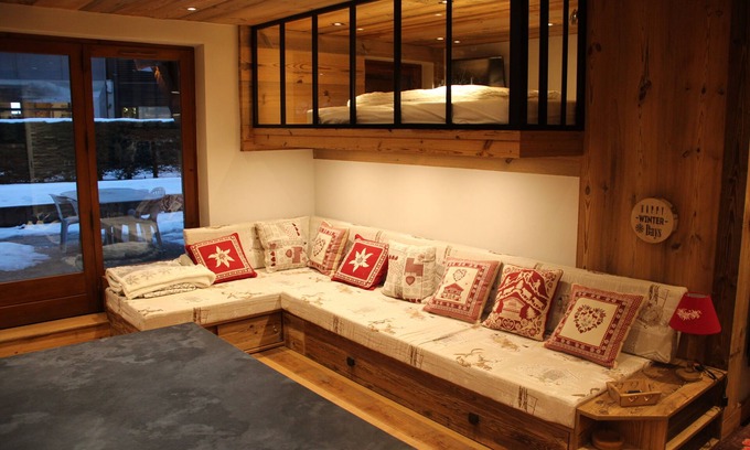 Megeve Apartment | Ideal location 250 meters from the center 250 meters from the cable car large terrace